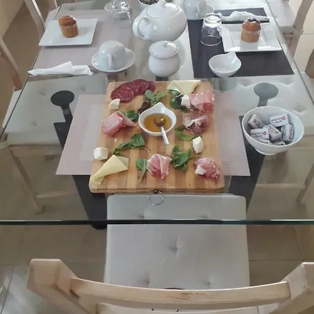Lighthouse Bed & Breakfast *